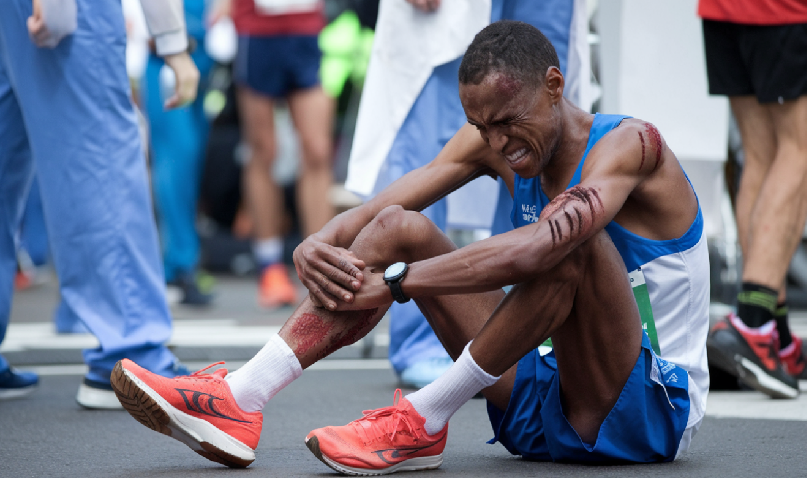 injured marathon runner